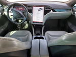 Tesla Model S 2015