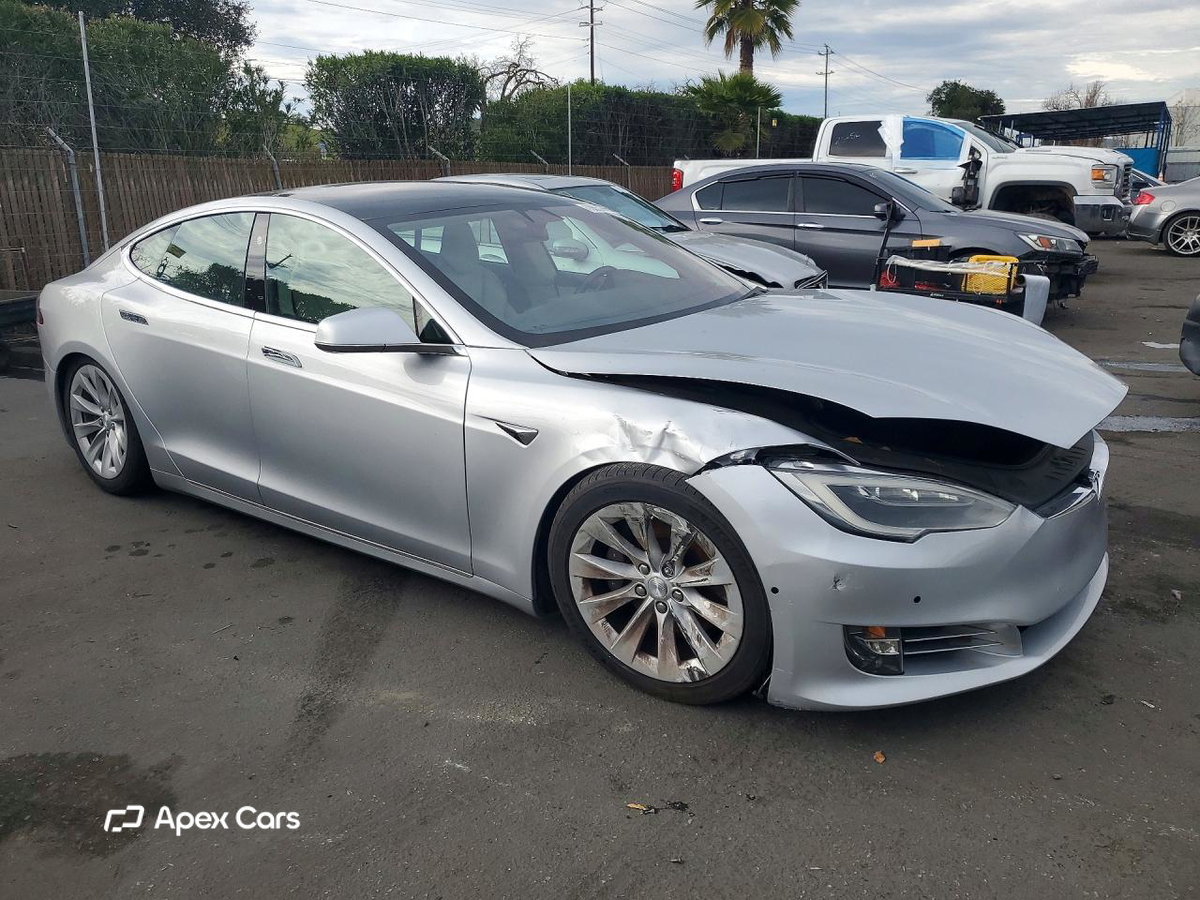 Tesla Model S 2018