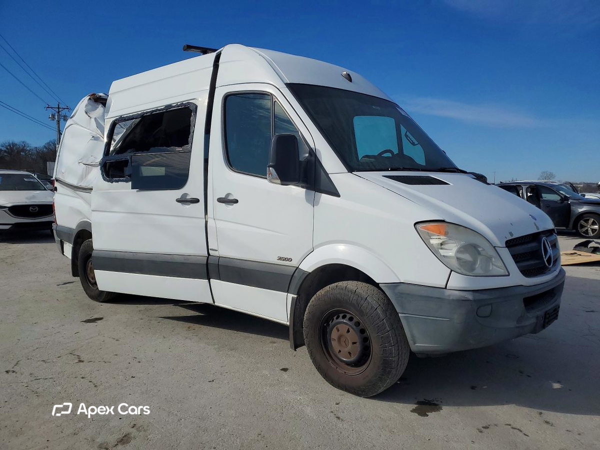 Mercedes-Benz Sprinter 2013