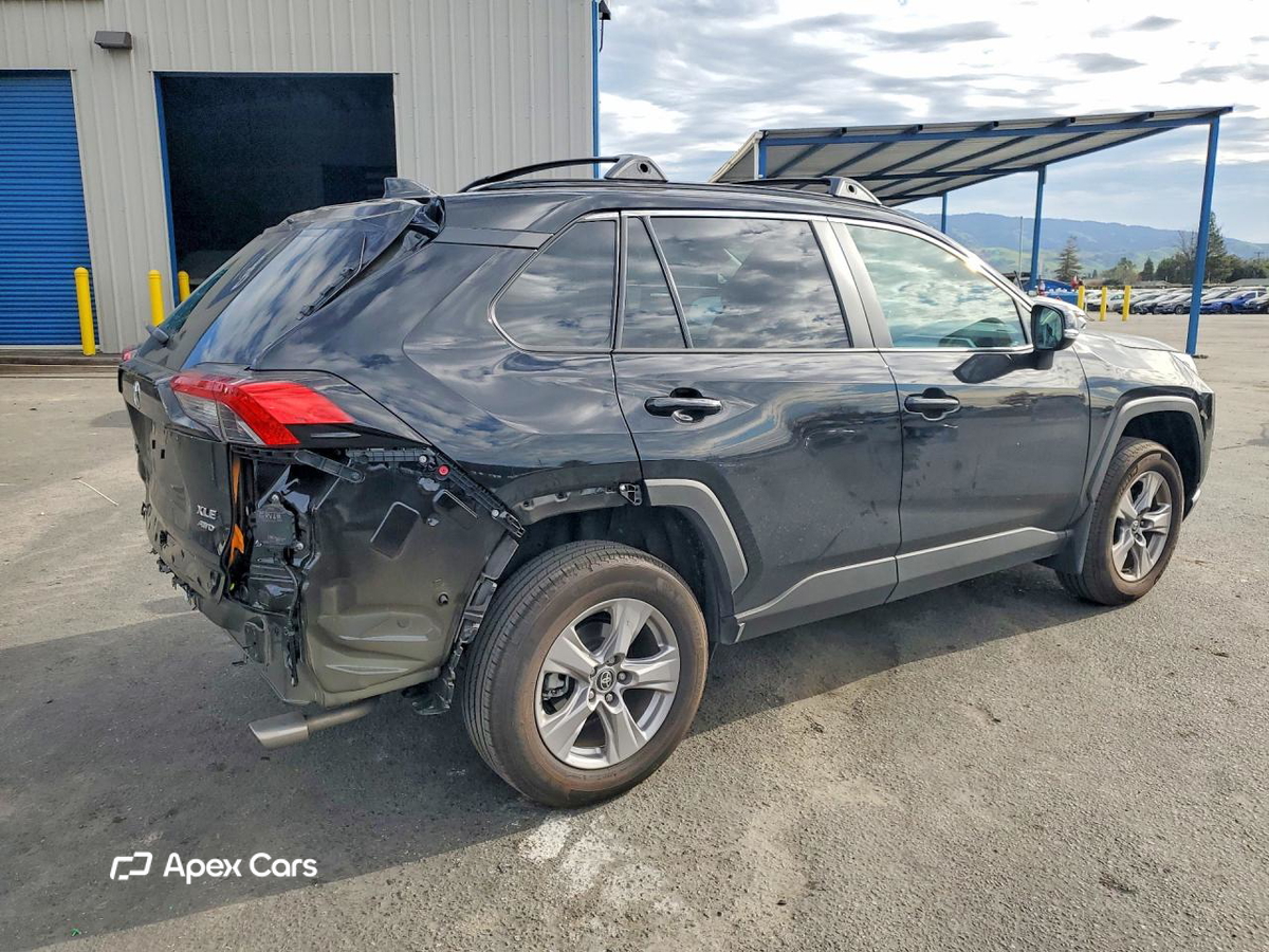 Toyota RAV 4 2025