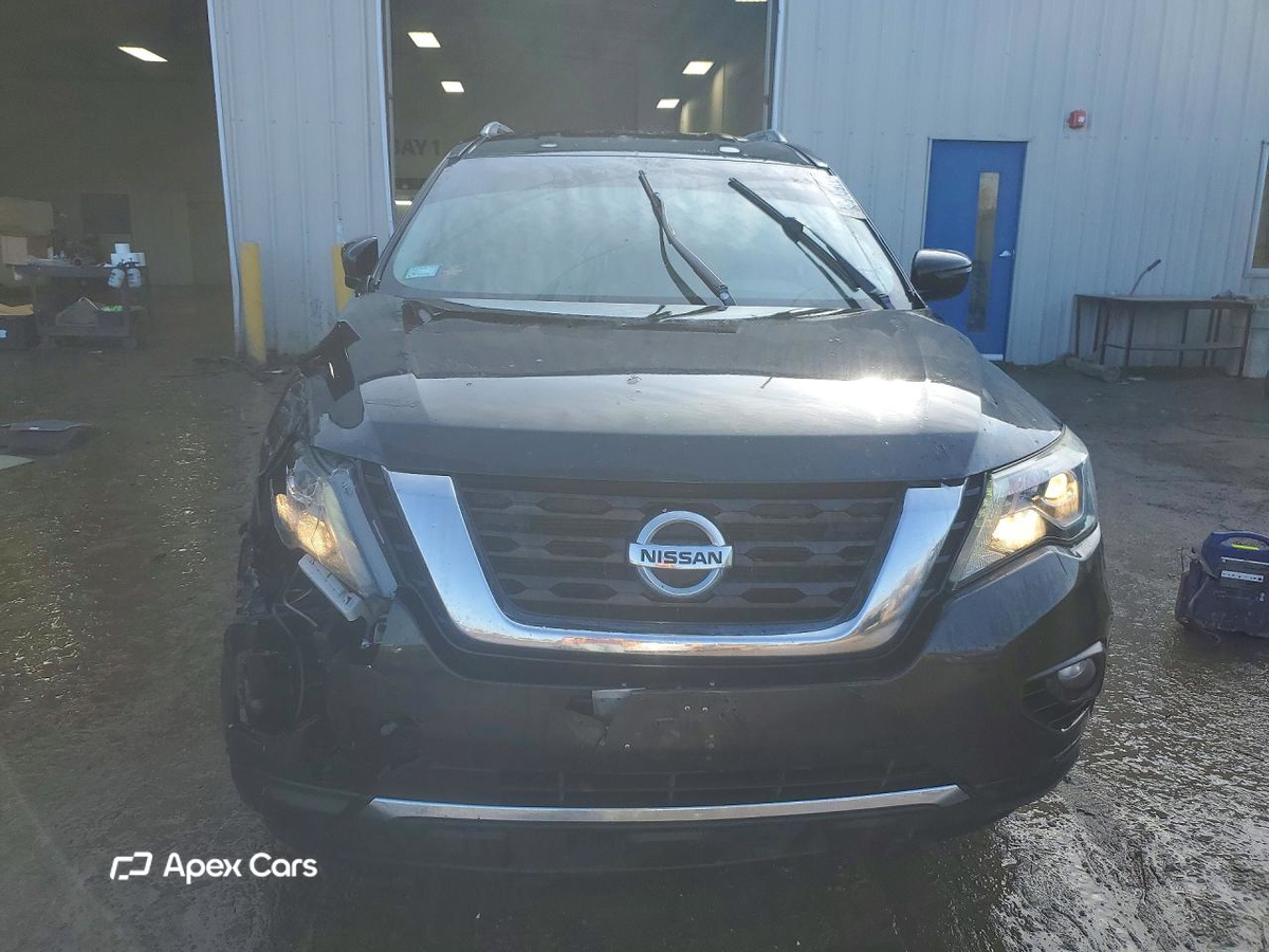 Nissan Pathfinder 2017