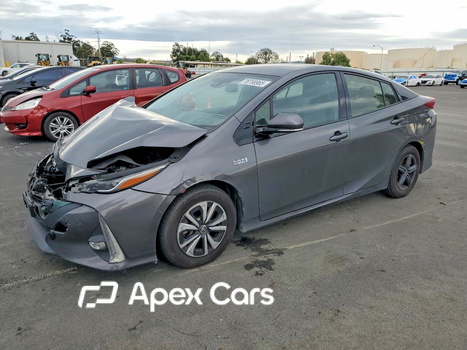 Toyota Prius 2017 - Image 1 of 12