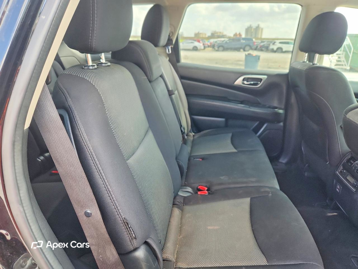 Nissan Pathfinder 2018