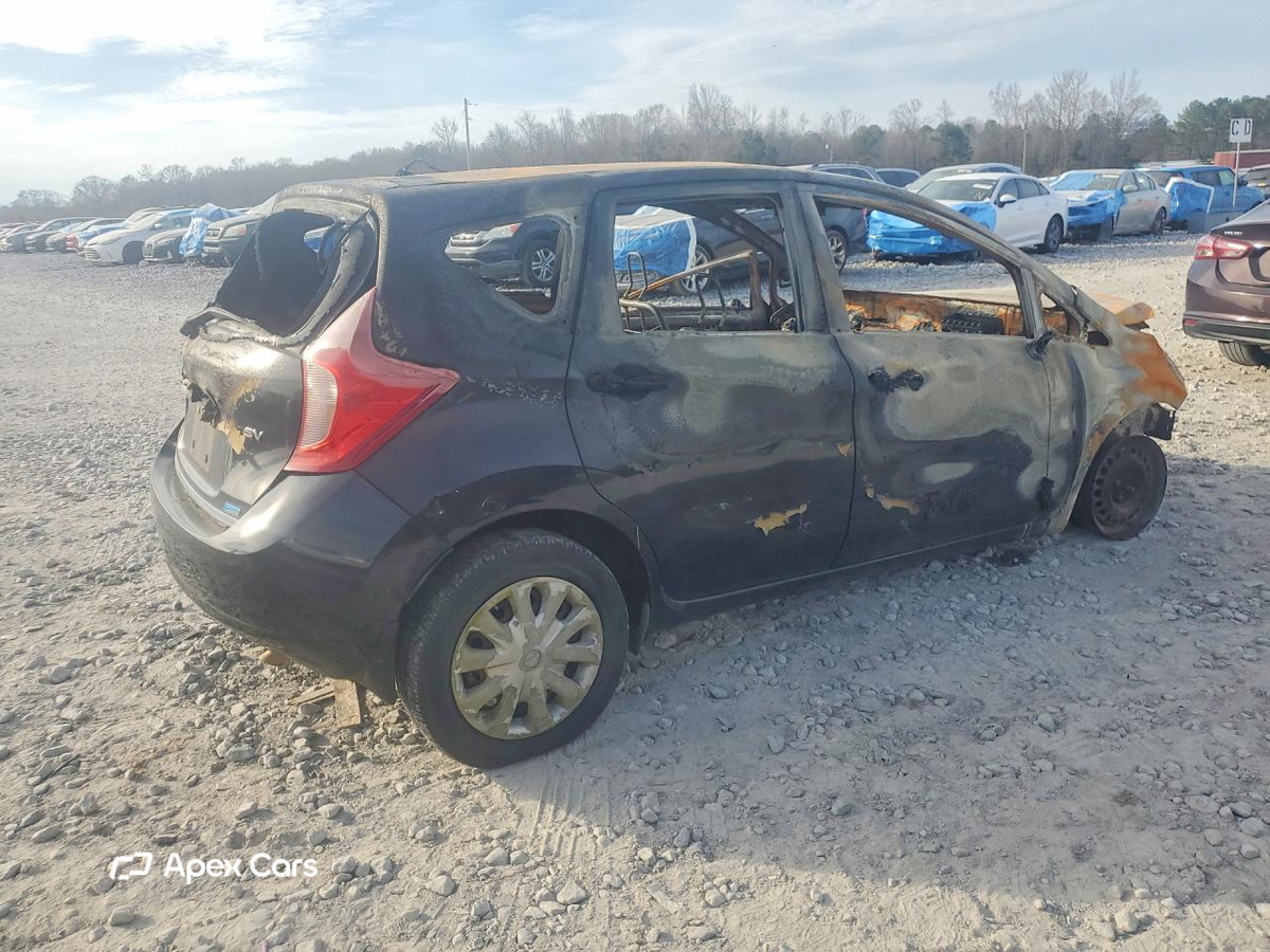 Nissan Versa 2015