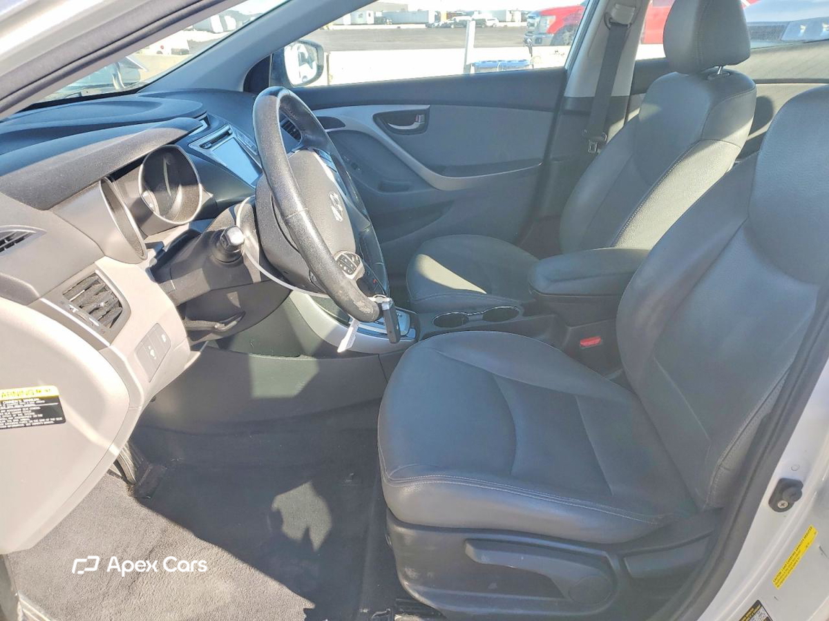 Elantra 2011