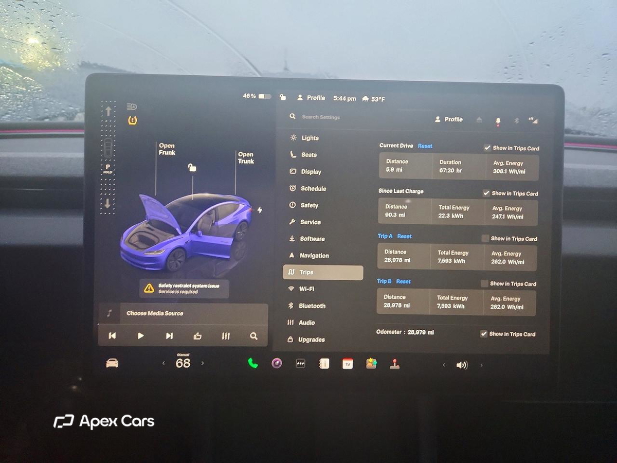 Tesla Model 3 2025