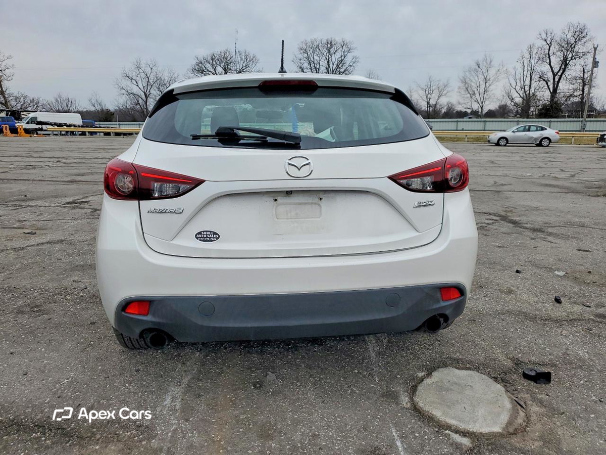 Mazda 3 2016