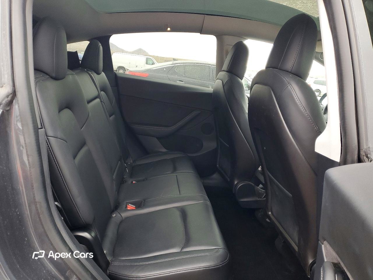 Tesla Model Y 2020