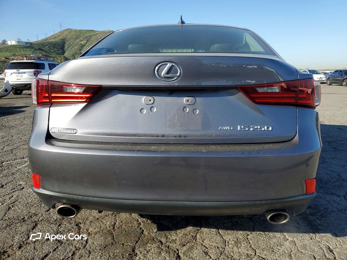 Lexus IS 2014