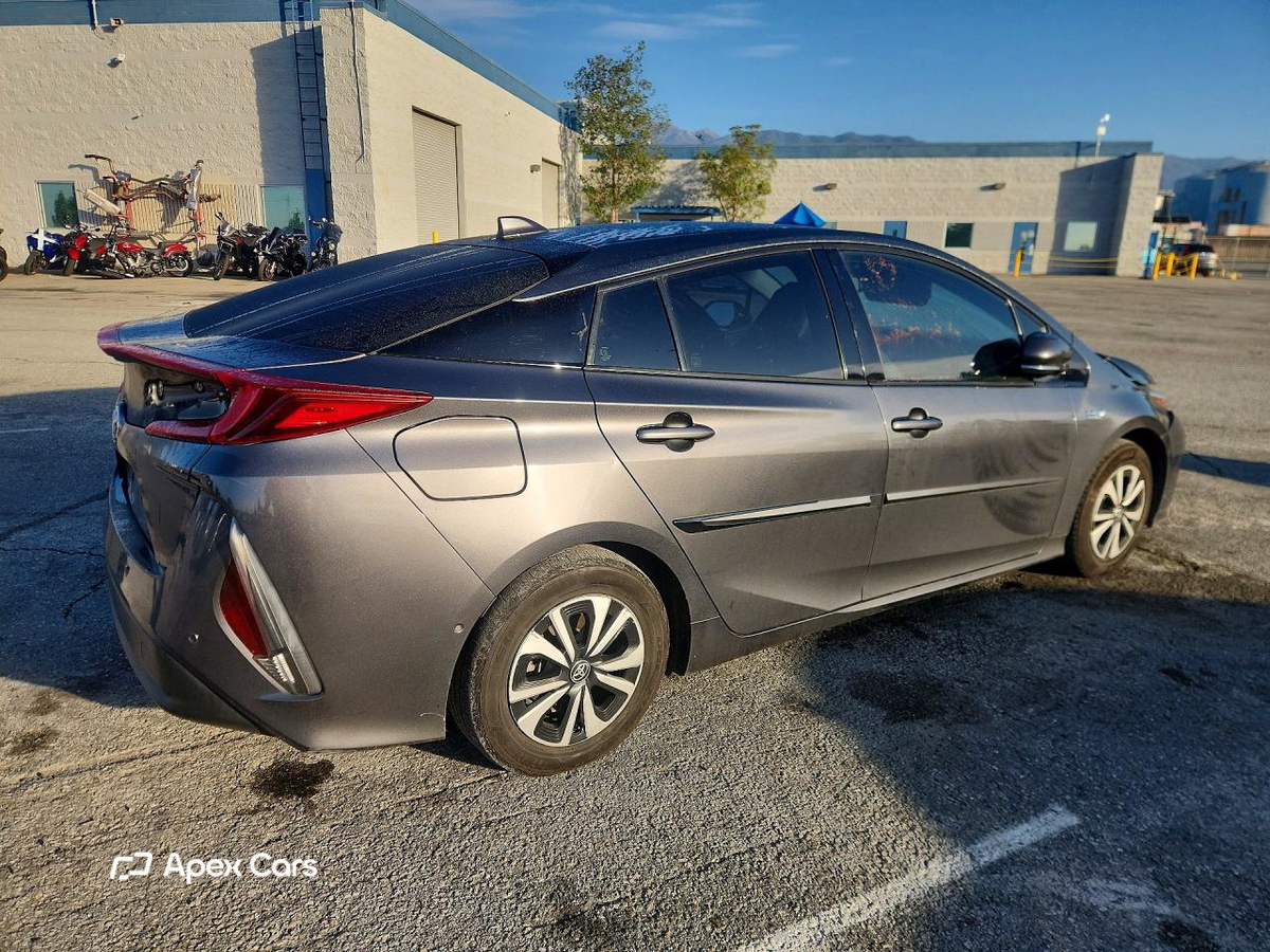 Toyota Prius 2017