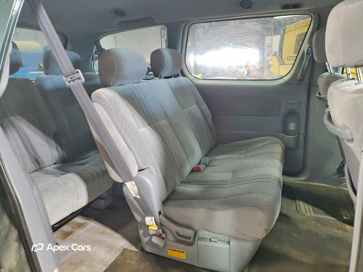 Toyota Sienna 2002