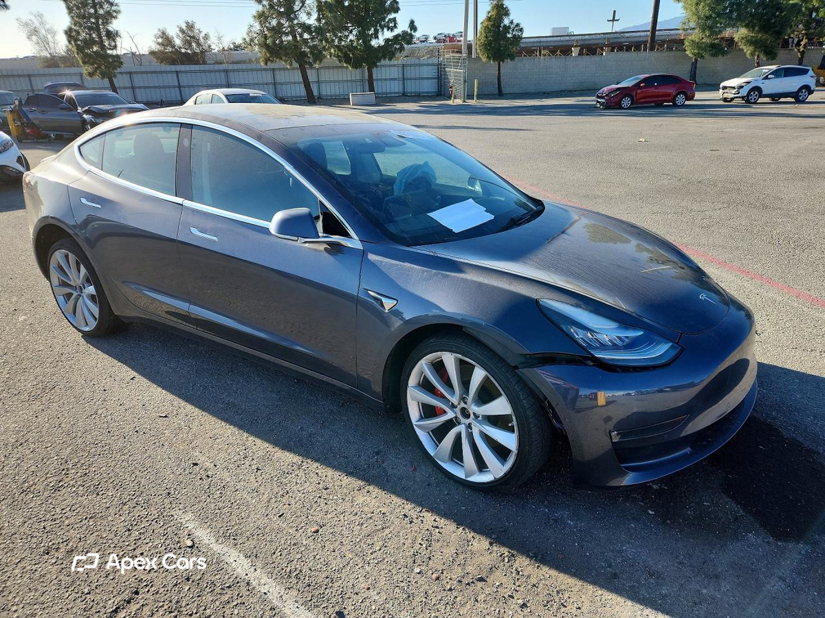 Tesla Model 3 2018