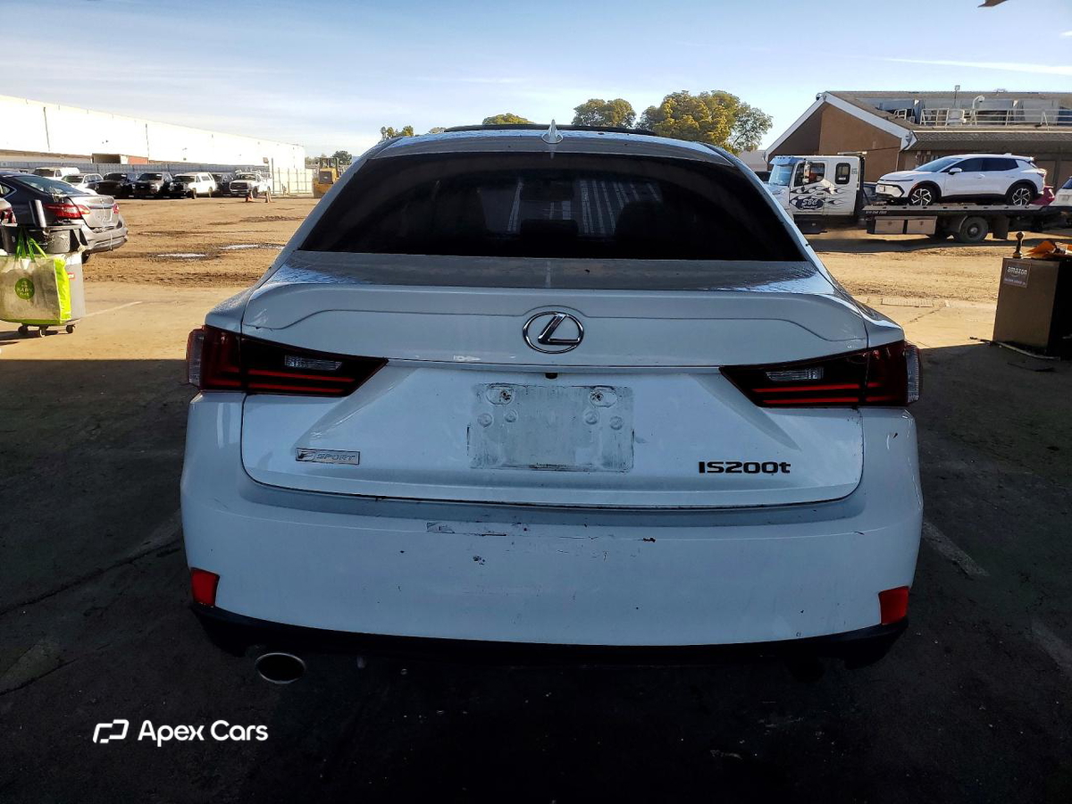 Lexus IS 2016