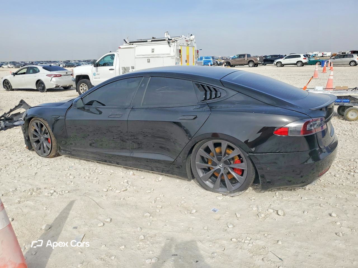 Tesla Model S 2021