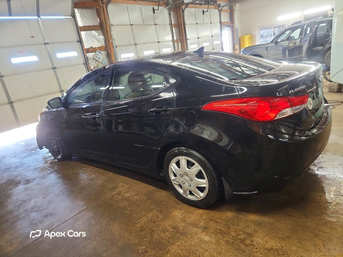 Hyundai Elantra 2013