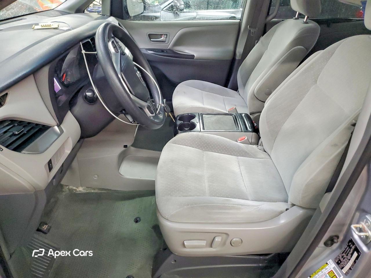 Toyota Sienna 2016