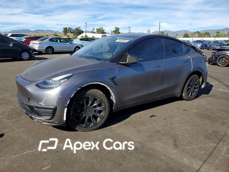 Tesla Model Y 2020 - Image 1 of 13