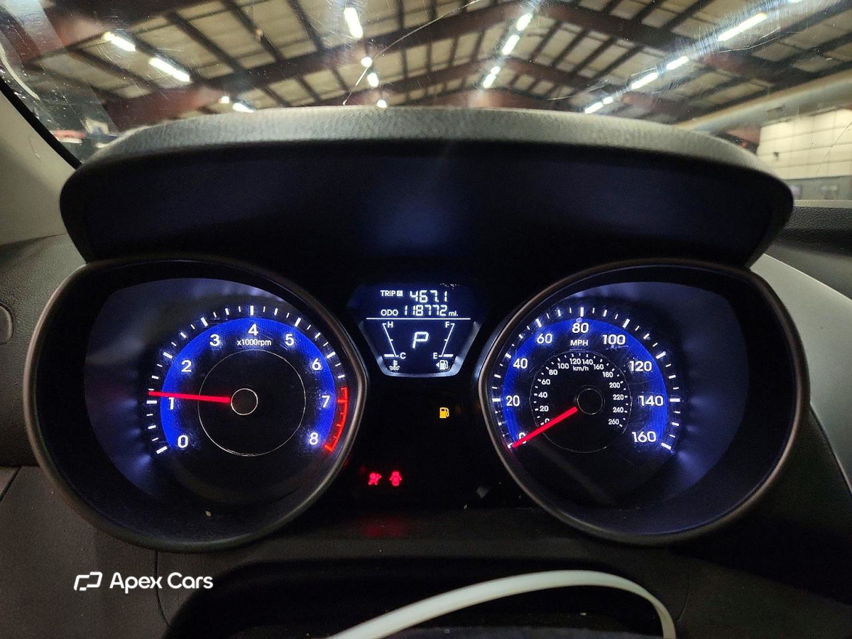 Hyundai Elantra 2011