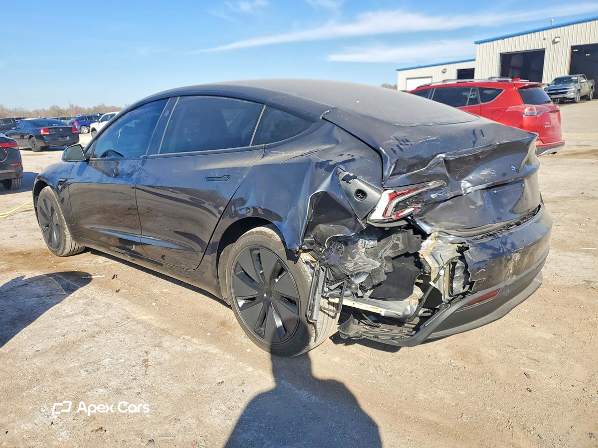 Tesla Model 3 2025