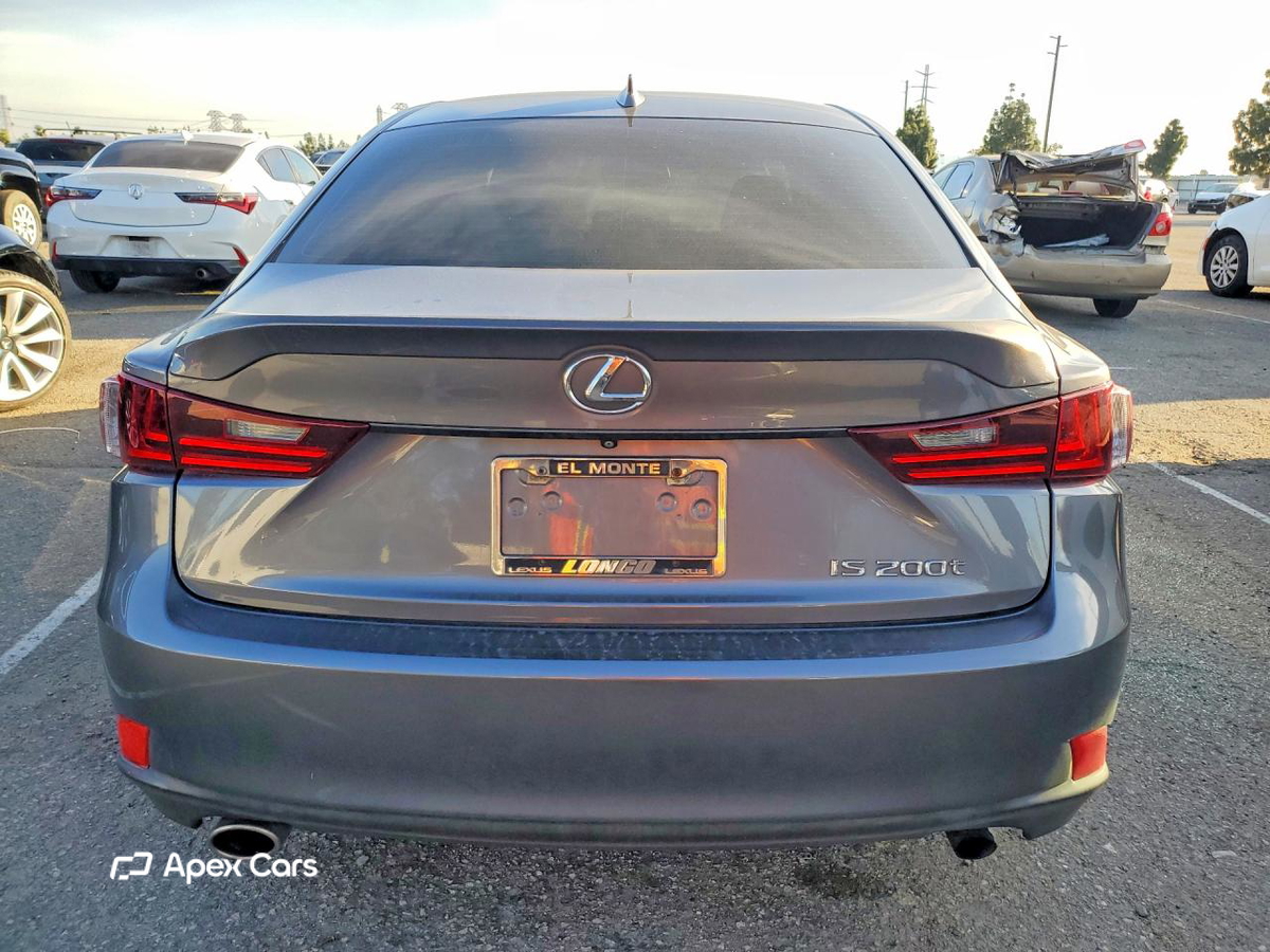 Lexus IS 2016