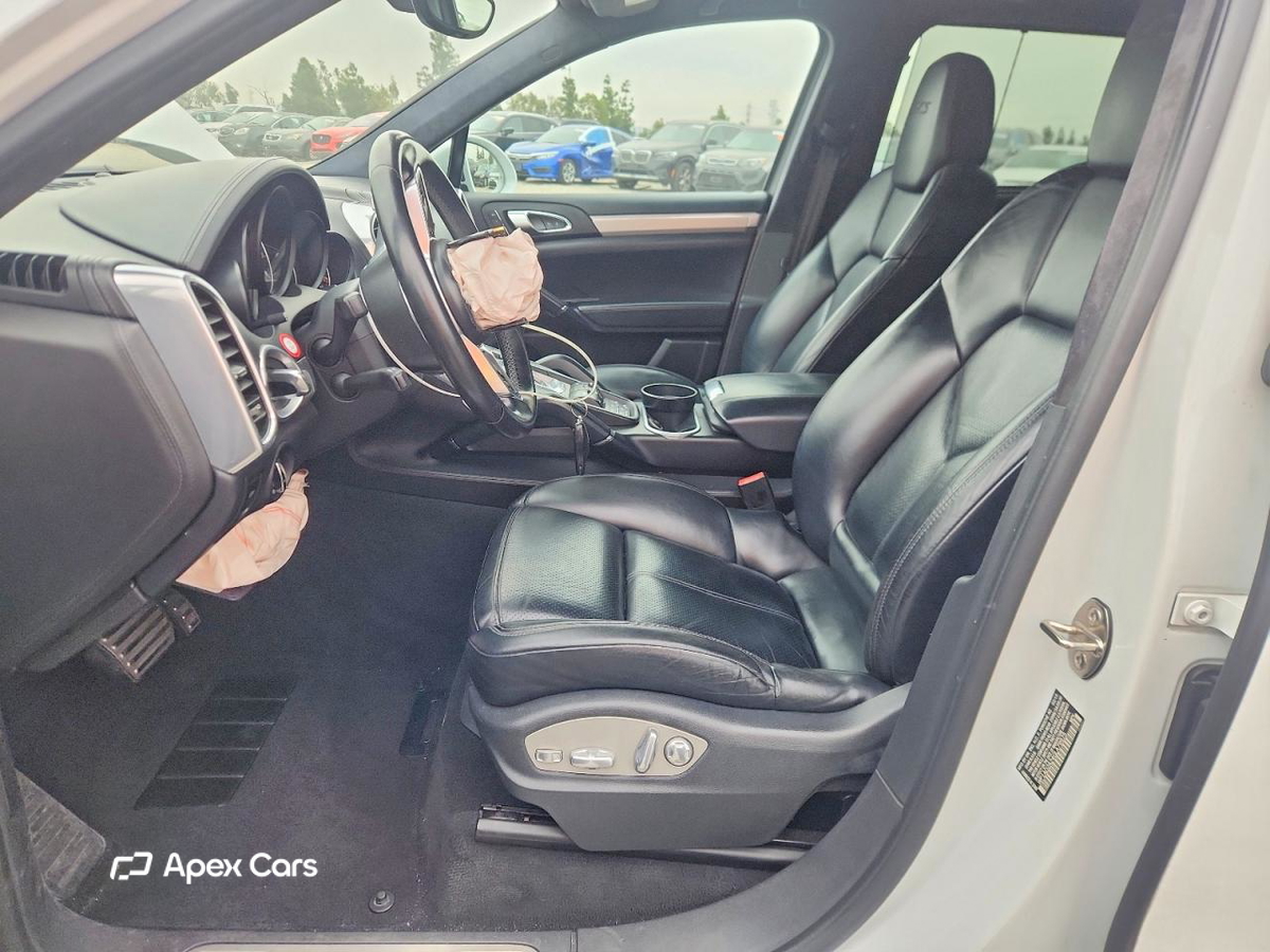 Porsche Cayenne 2016