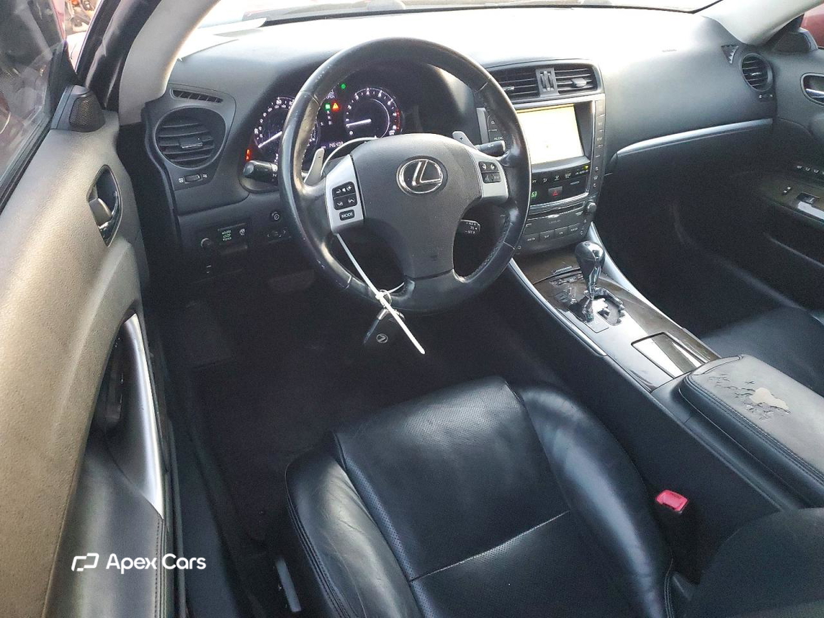 Lexus IS 2011