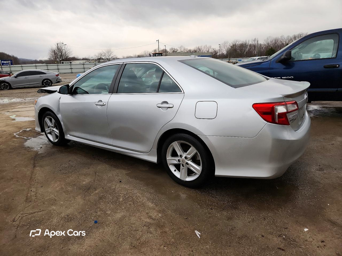 Toyota Camry 2012