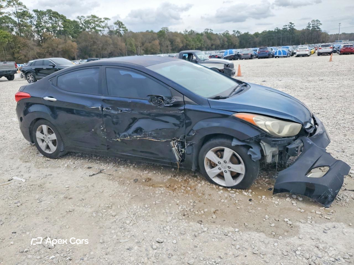 Hyundai Elantra 2012