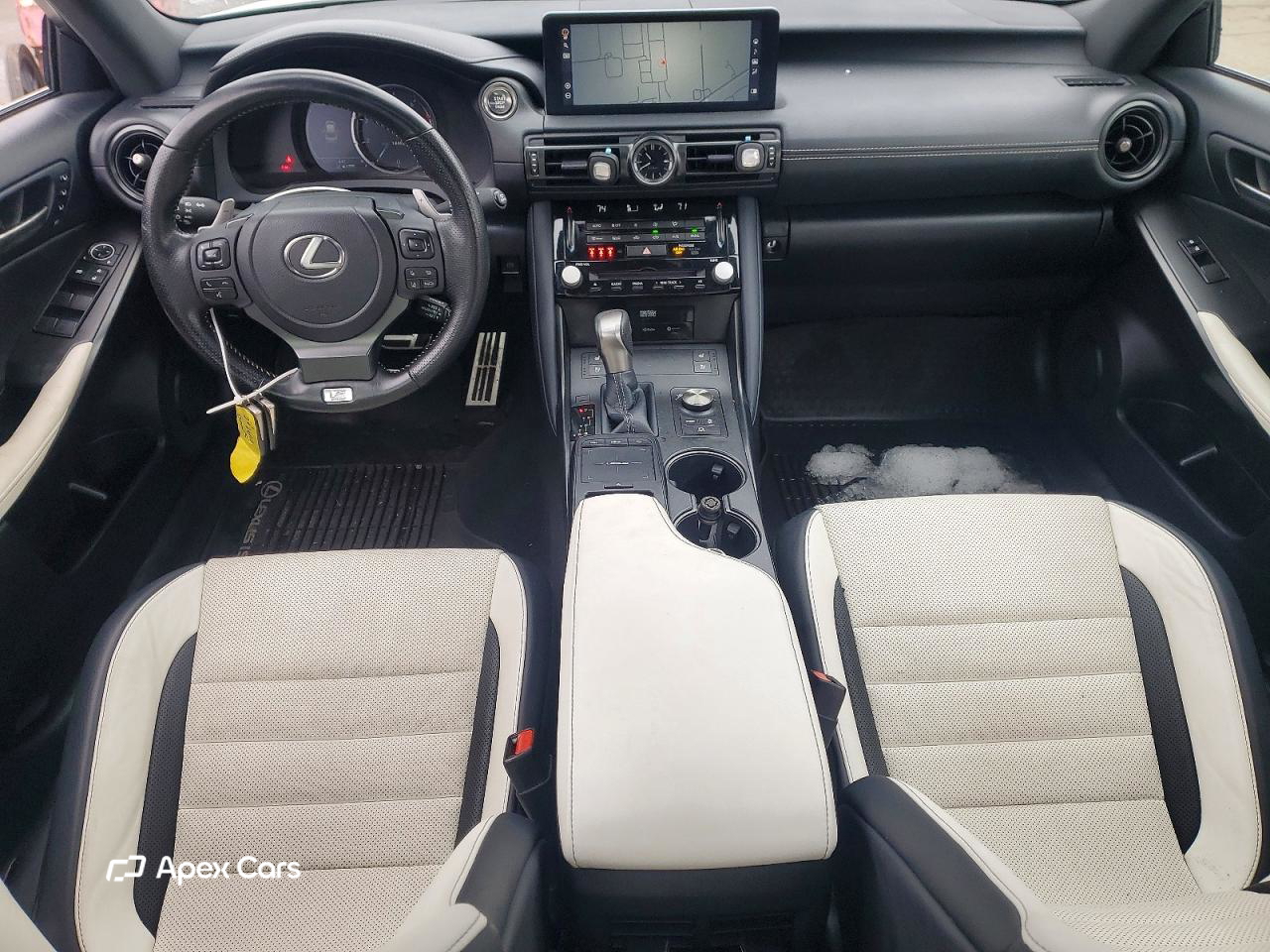 Lexus IS 2024