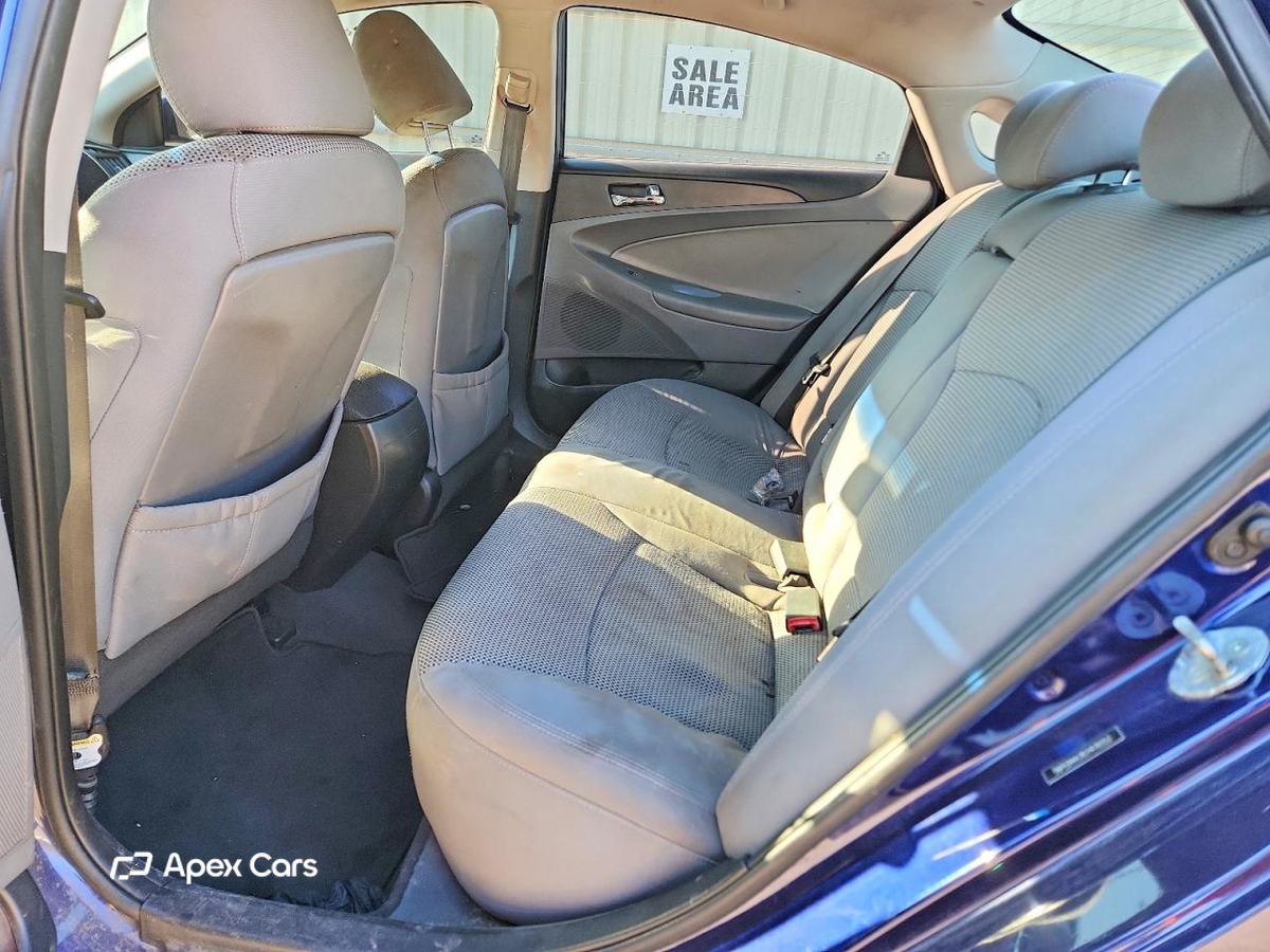 Hyundai Sonata 2012