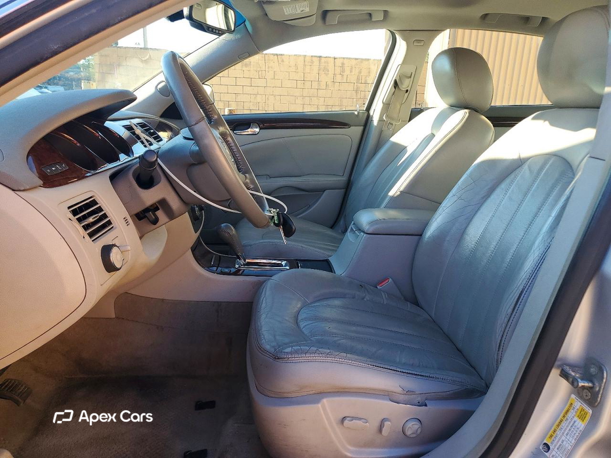 Buick Lucerne 2011