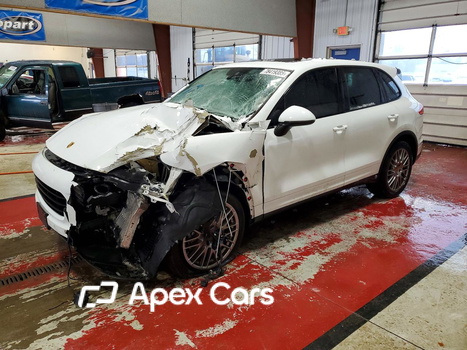 Porsche Cayenne 2016 - Image 1 of 13
