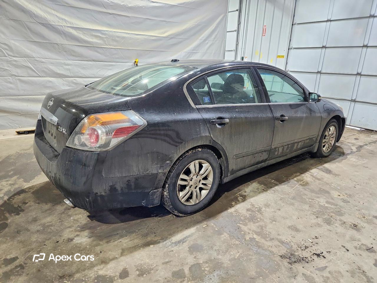 Nissan Altima 2012