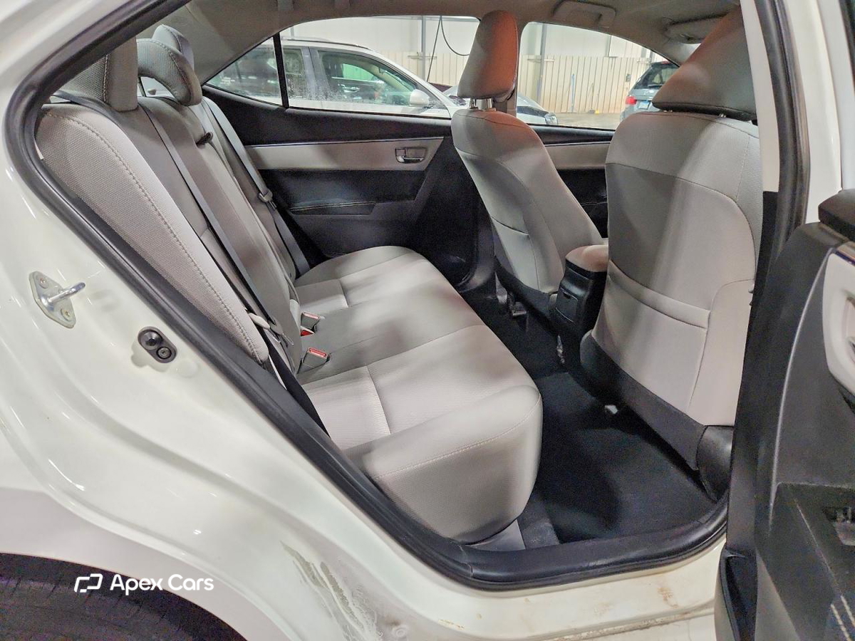 Toyota Corolla 2015