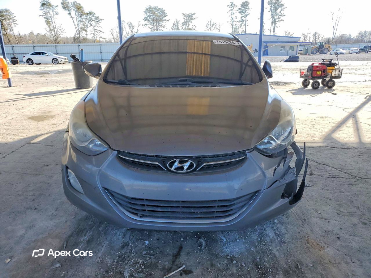 Hyundai Elantra 2013