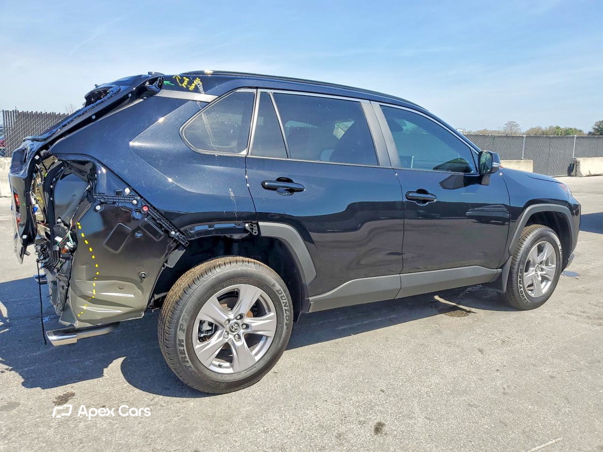 Toyota RAV 4 2025