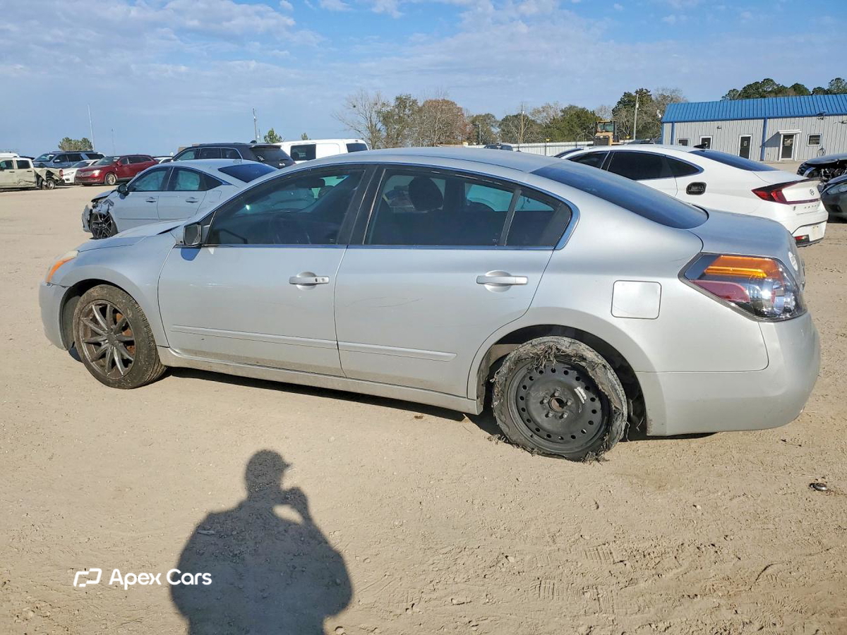 Nissan Altima 2012