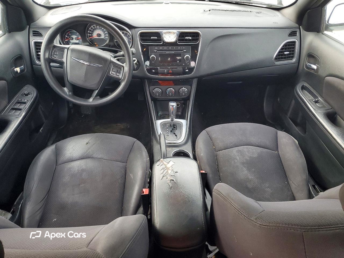 Chrysler 200 2013