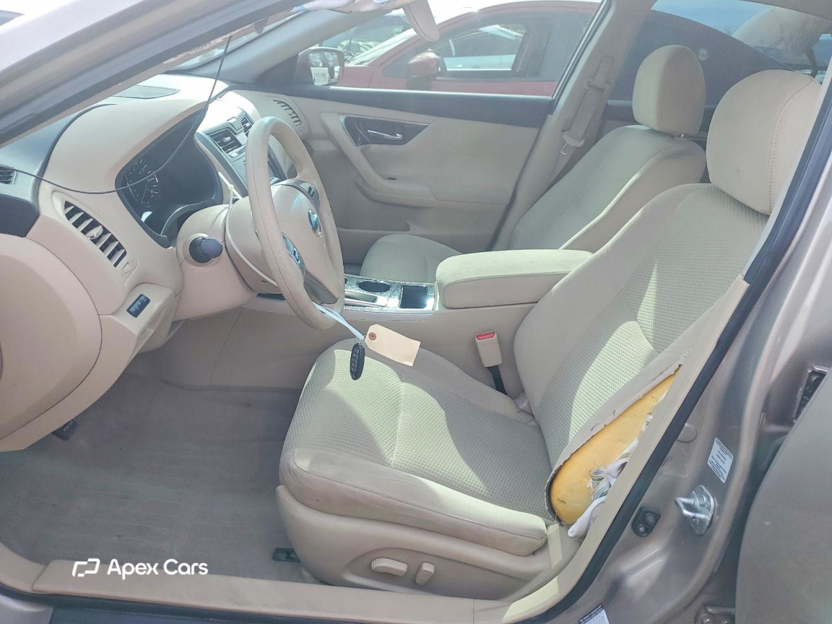 Nissan Altima 2014