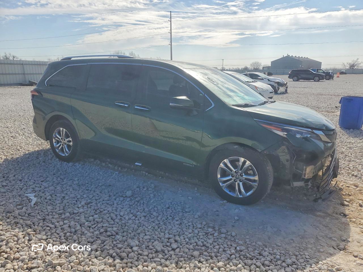 Toyota Sienna 2021