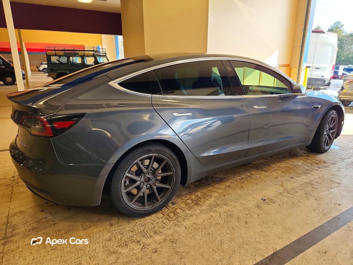 Tesla Model 3 2018