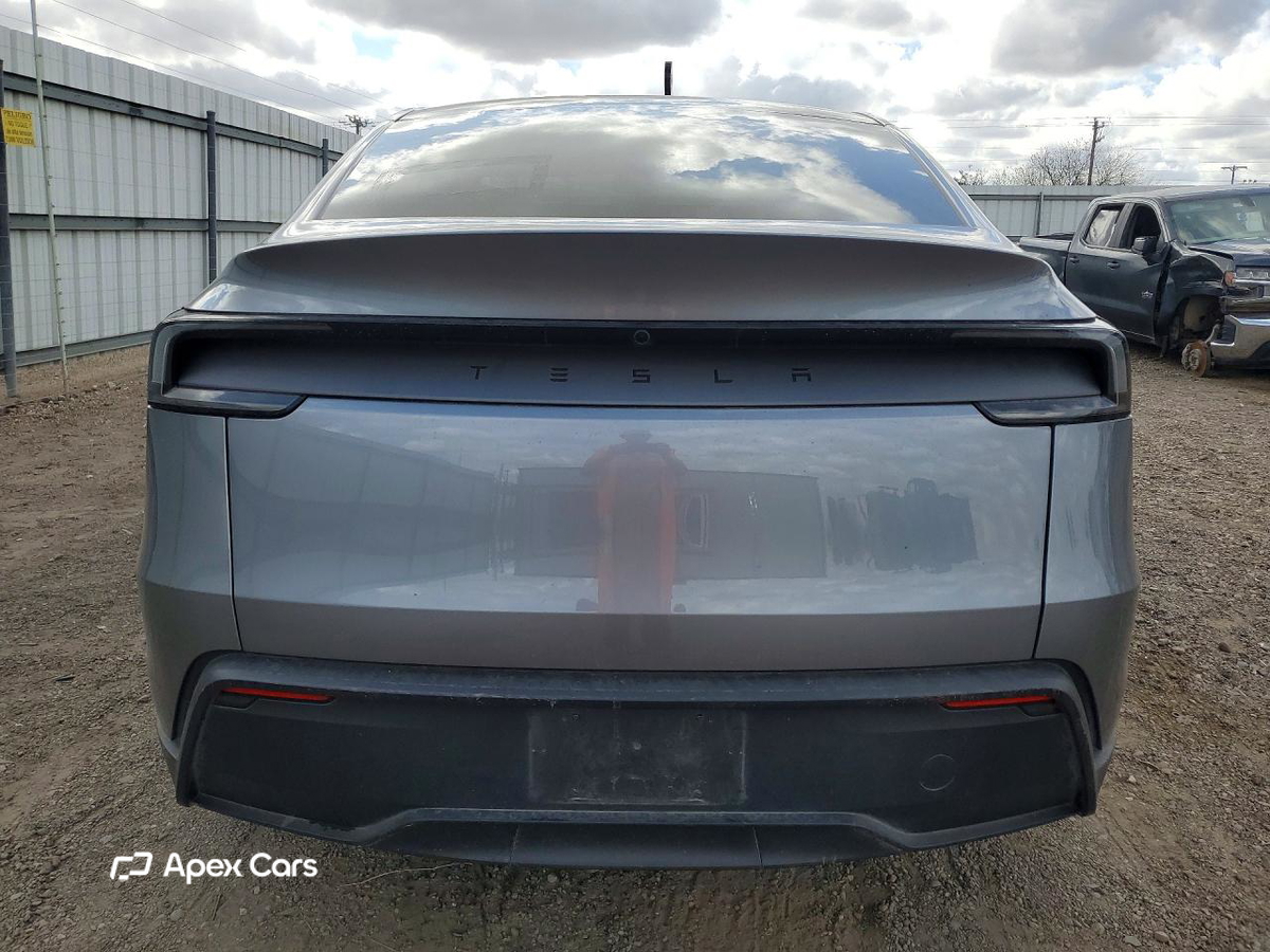 Tesla Model Y 2026