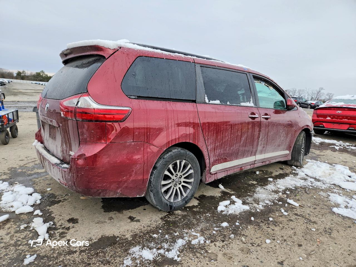 Toyota Sienna 2018