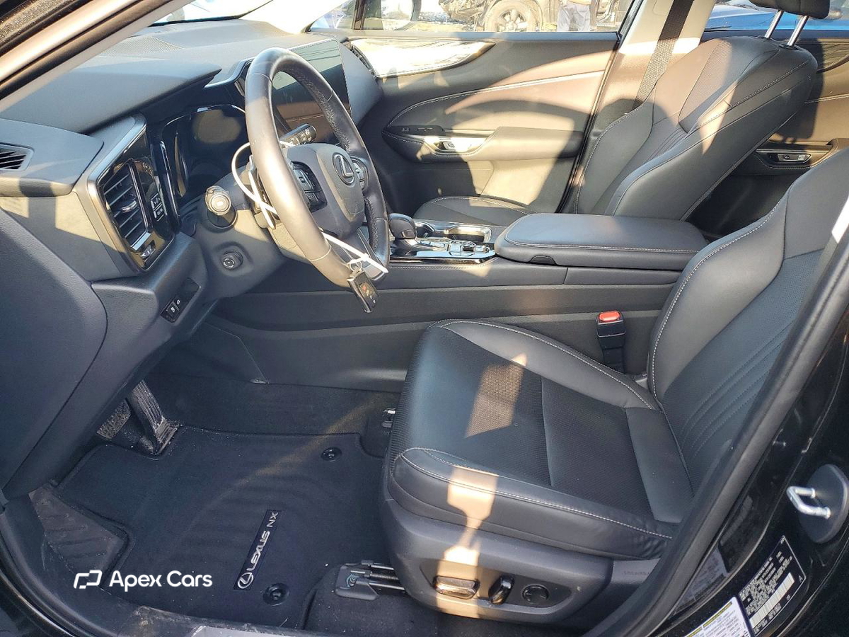Lexus NX 2024
