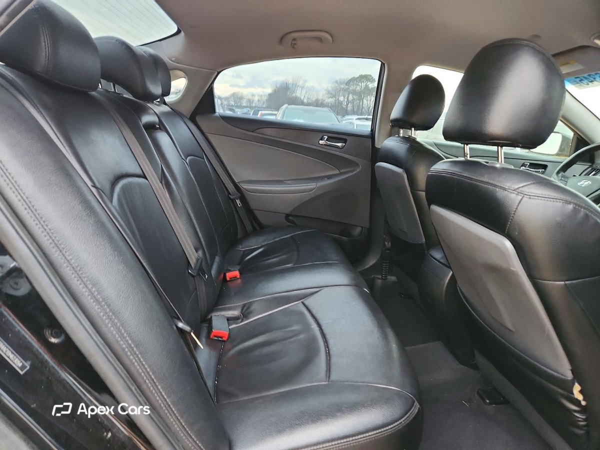 Hyundai Sonata 2013