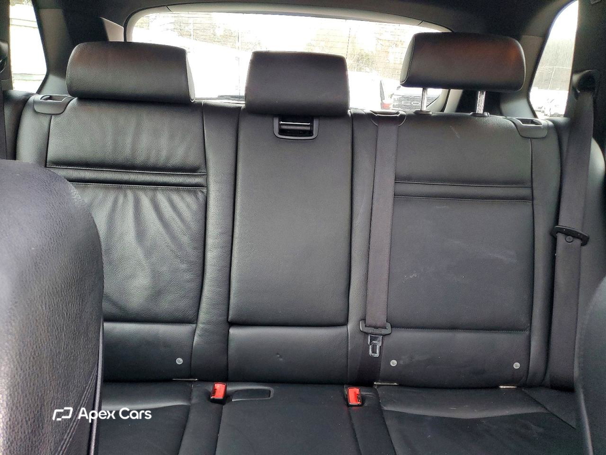 BMW X5 2011