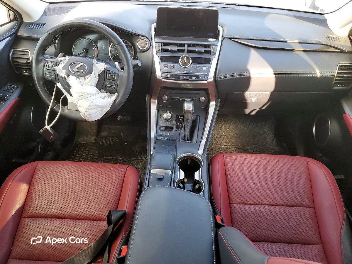 Lexus NX 2021