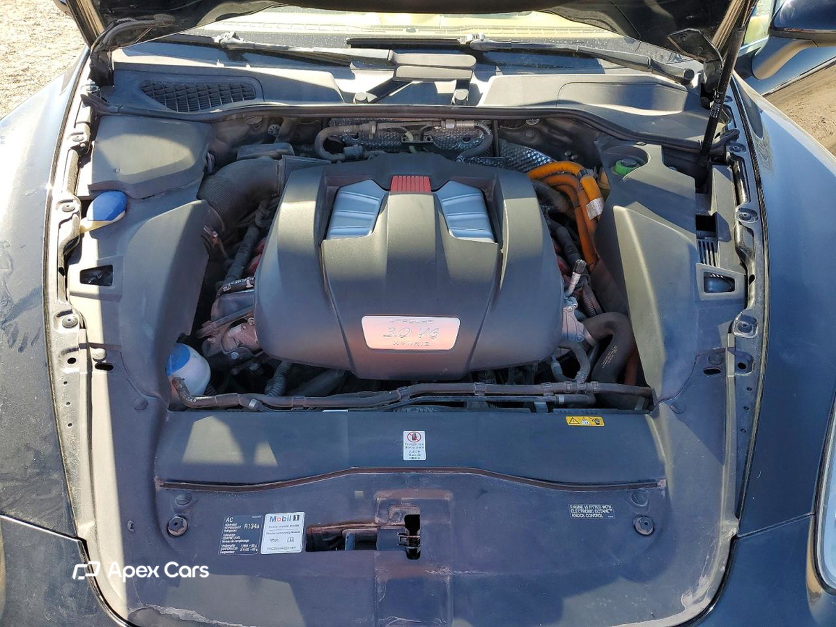 Porsche Cayenne 2014