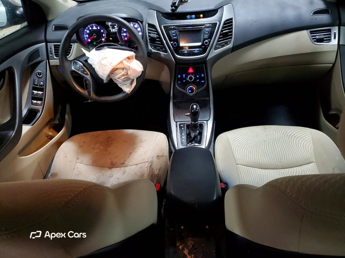 Hyundai Elantra 2015