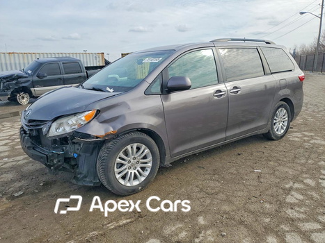 Toyota Sienna 2015 - Image 1 of 14